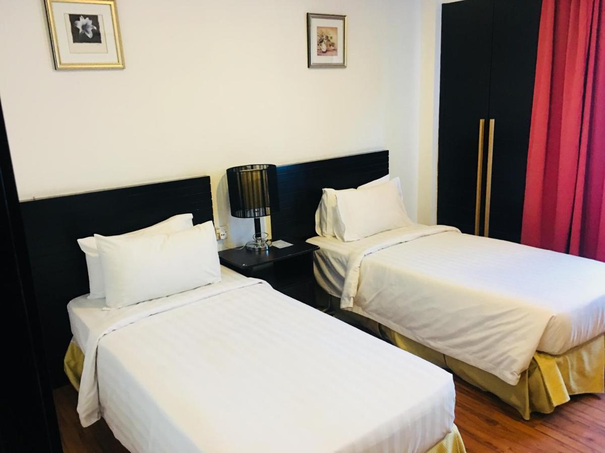Likas Square - Kk Apartment Suite コタキナバル エクステリア 写真
