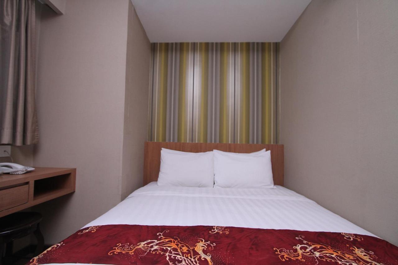 Likas Square - Kk Apartment Suite コタキナバル エクステリア 写真
